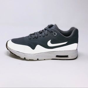 Nike Women's Air Max 1 Ultra Moire 3M grey